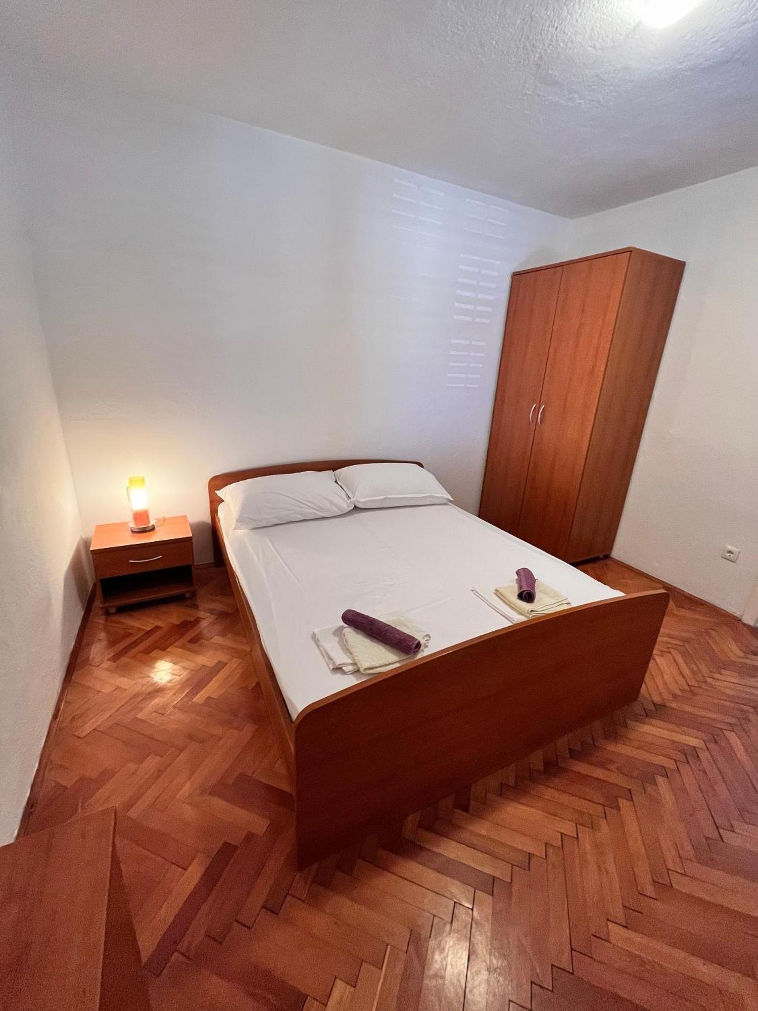 Apartments By The Sea Metajna, Pag - 6465 Номер фото